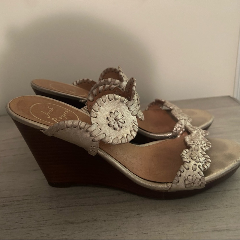Jack Rogers Wedges Platinum Size 7.5